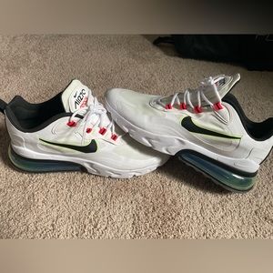 Nike Air Max React 270